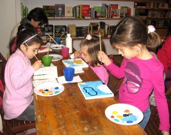 Ateliere de ilustrație de carte: Povestea florilor de primăvară (24 martie – 8 aprilie 2012)