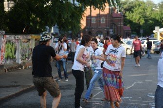 Expune pietonala verde. Concurs de fotografie