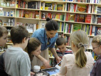 Smaranda Nicolau, invitată la  „Clasicii repovestiţi. Ateliere de lectură pentru copii isteţi”