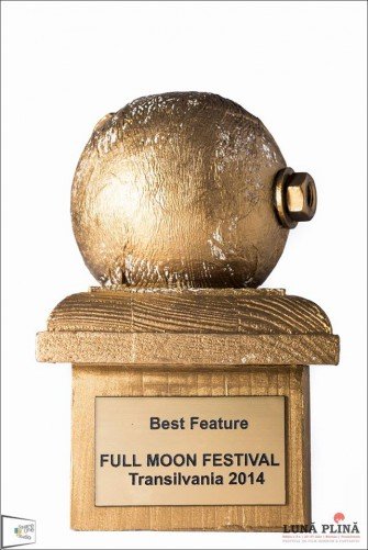 WHAT WE DO IN THE SHADOWS  câștigă trofeul “Lună Plină” 2014