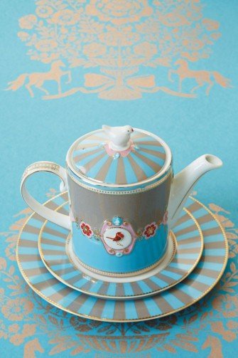 Porţelanurile PiP Studio, colecţia Royal, asortate cu primăvara