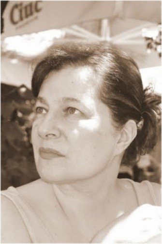 Lansarea romanului Mușcând din moarte ca din ciocolata, de Cela Varlam