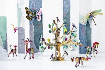 Studio Roof, o invitaţie colorată la poveşti, acum în Cărtureşti