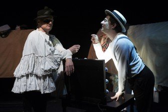 Câștigă o invitație dublă la teatru