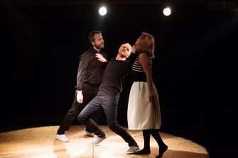 Atenție, se joacă Hamlet!