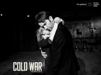 Dragoste în vremea Războiului Rece:O poveste de dragoste imposibilă, într-o perioadă imposibilă