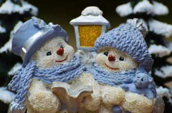 Atelierul oamenilor de zăpadă în mansarda Cărturești