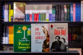 Povești scrise de femei | 20% reducere