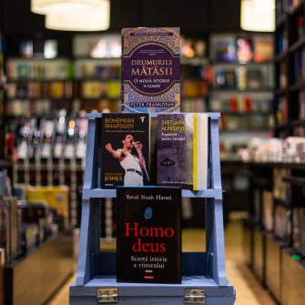 Book Friday. Peste 100 de titluri cu discounturi între 20% și 40%