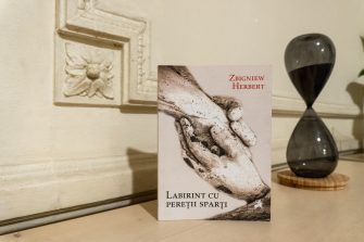 Poemul săptămânii la #StațiaDePoezie