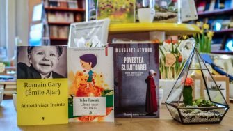 Plăcerea de a sta acasă cu o carte| Recomandări