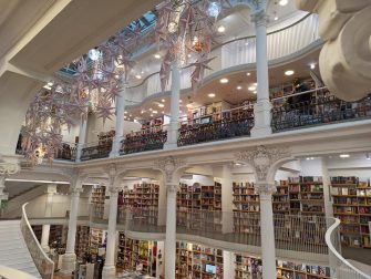 Cadouri de Sărbătoare în Caruselul Luminilor