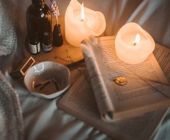 Cele mai bune cărți erotice: 12 povești despre dragoste, erotism și cele mai intime experiențe umane