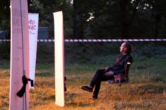 Despre arta improvizației, scena dadaistă fără public și melancolia aplauzelor cu Răzvan Popovici, directorul Festivalului SoNoRo