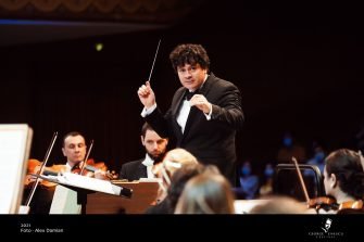 Interviu de festival cu dirijorul Cristian Măcelaru