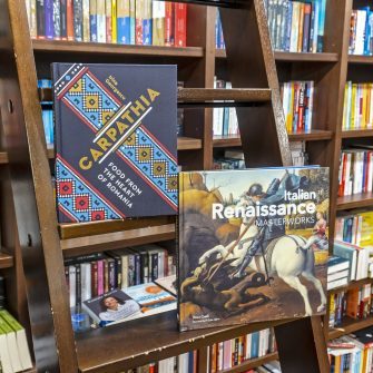 SELECȚIE DE ALBUME ÎN LIMBA ENGLEZĂ | 20% reducere