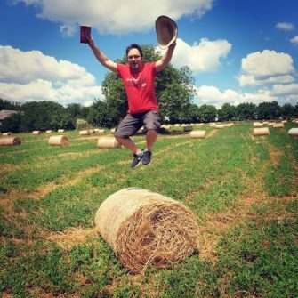 Cristian Cosma | „Îmbrățișarea unui copil bate orice bursă / premiu / invitație”