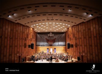 Seria Orchestrelor Românești aduce pe scena de la Sala Radio zece dintre ansamblurile reprezentative din București și alte cinci orașe din țară, în cadrul Festivalului Internațional George Enescu