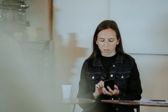 Teodora Coman| Rezidența de creație de la Țibănești | Fragment în premieră