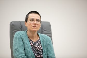 „Nu ne putem profesionaliza dacă nu putem trăi din munca noastră”, Lavinia Braniște
