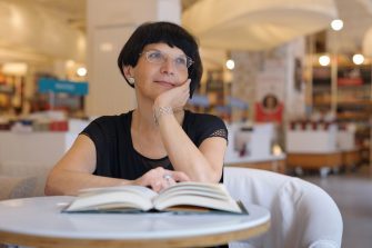 Ioana Pârvulescu | „Copiii își doresc metamorfoza, adulții mai degrabă se tem de ea”