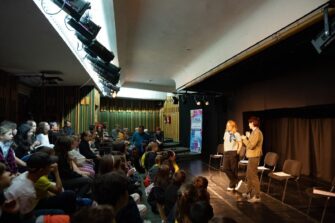 Cinci scriitoare și zece personaje din povești au adus „BASMAVENTURA” la Iași