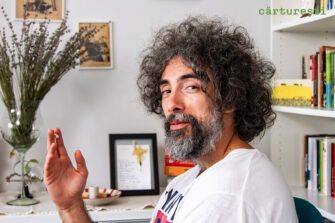 Bibliotecă de scriitor – Liviu G. Stan: „Nimic din copilăria mea nu anunța fie că voi citi, fie că mă voi apuca de scris”