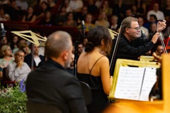 Festivalul Enescu 2025 / „Pentru mine, relația dintre muzică și retorică a fost esențială” – dialog cu Ottavio Dantone