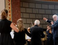 Festivalul Enescu 2025 / „Pentru mine, muzica barocă înseamnă teatru și contrast” – interviu cu Giovanni Antonini