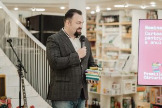 Mihai Mănescu: „Legendele pot încă să funcționeze ca busolă emoțională pentru copiii de azi”